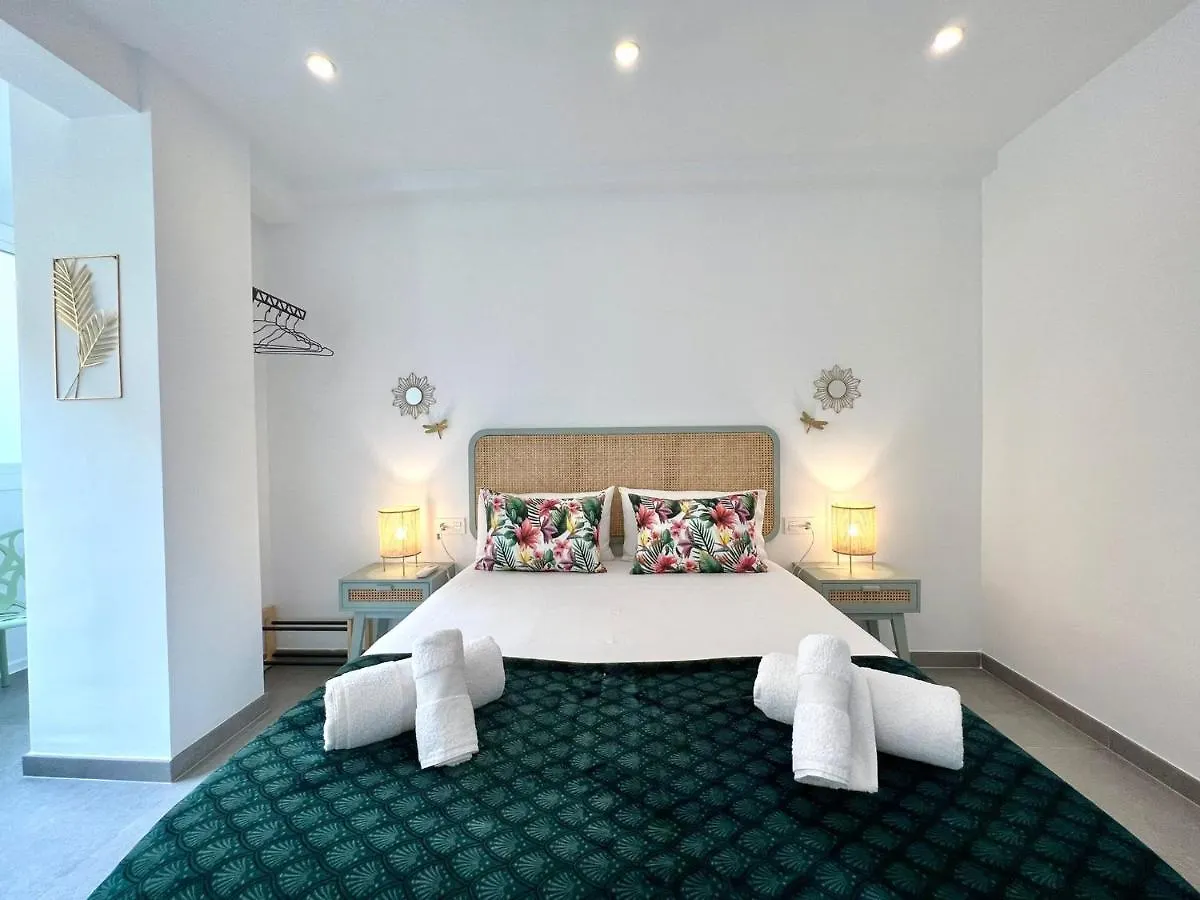 Malagueta Beach II & Private Terrace By Ele Apartments Malaga